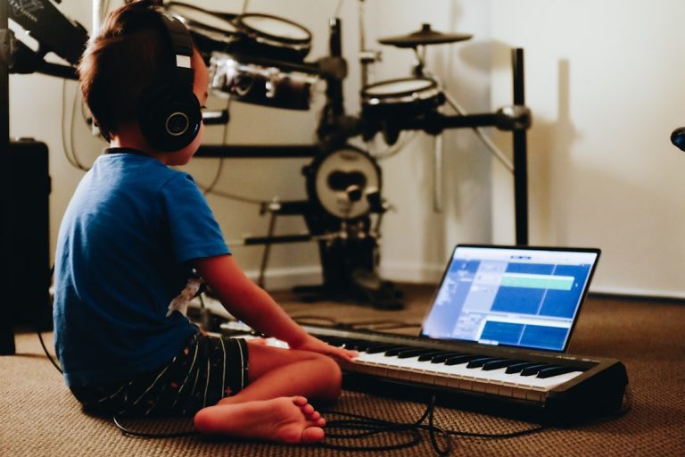 Die transformative Kraft der Musik-Nachhilfe: Ein Weg zu mehr Selbstvertrauen und Kreativität